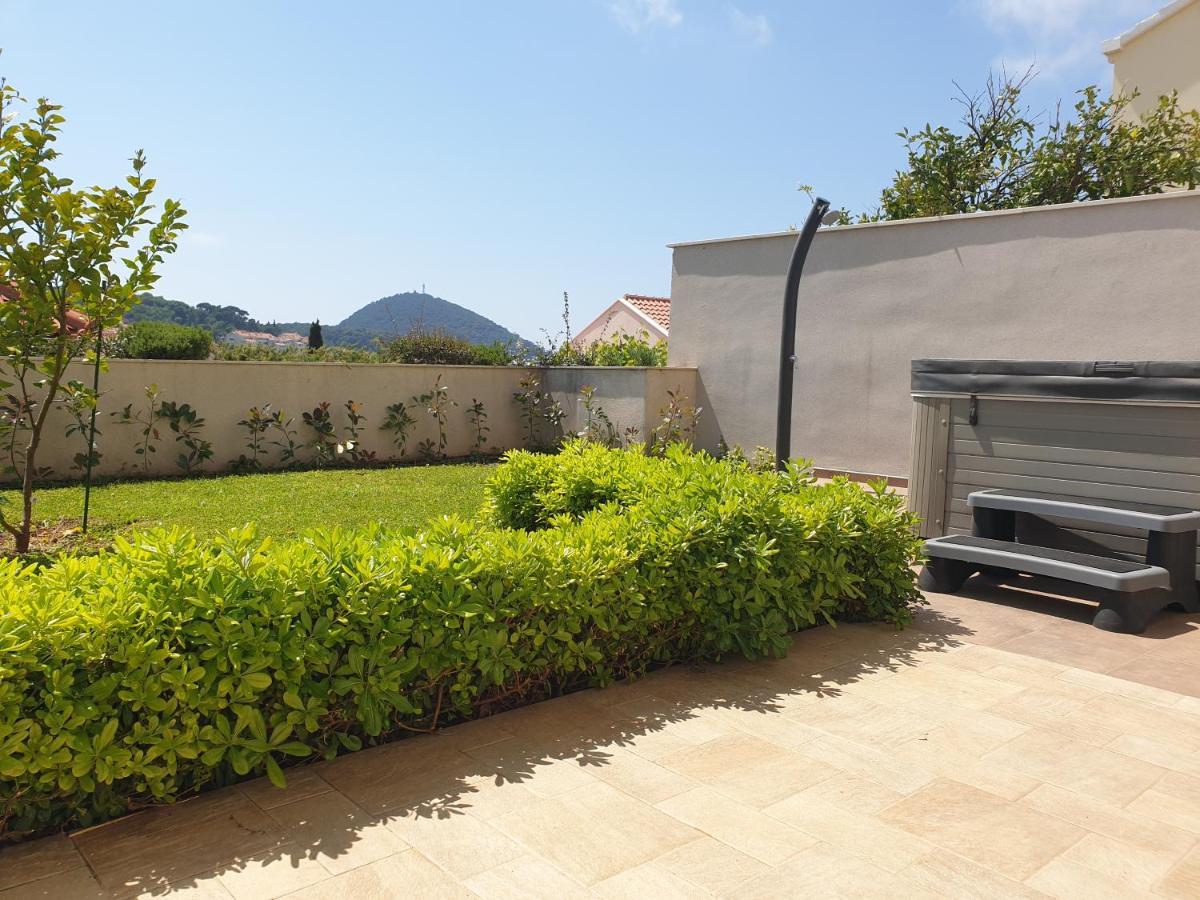 Abelia, Two Terraces, Hot Tub, Free Parking Apartman Dubrovnik Kültér fotó