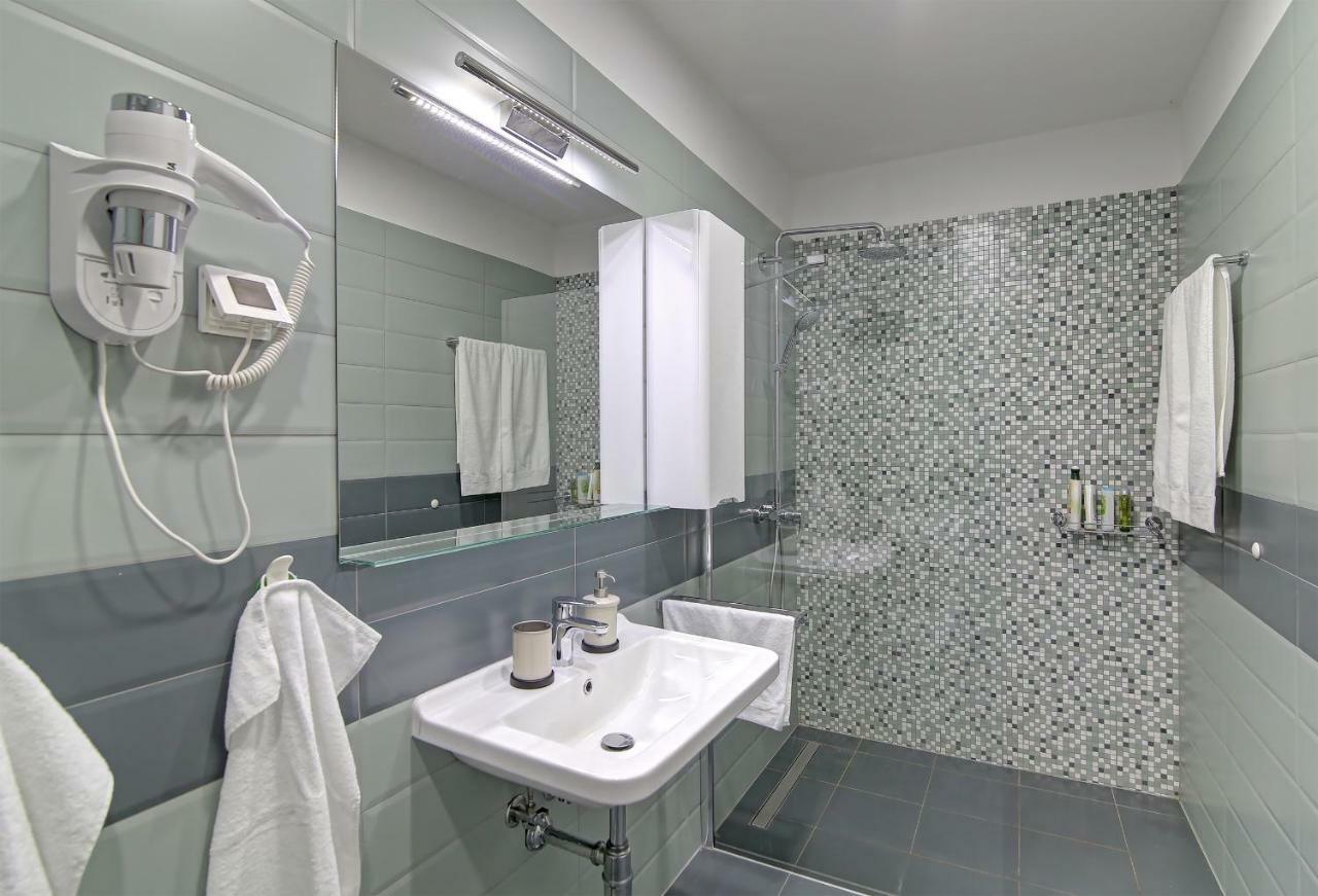 Abelia, Two Terraces, Hot Tub, Free Parking Apartman Dubrovnik Kültér fotó